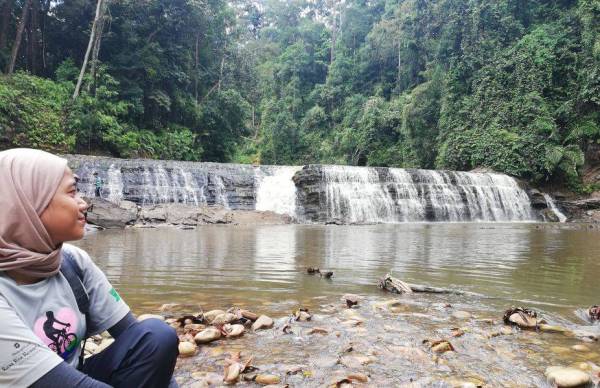 PEMANDANGAN mengasyikkan di Sg Imbak.
