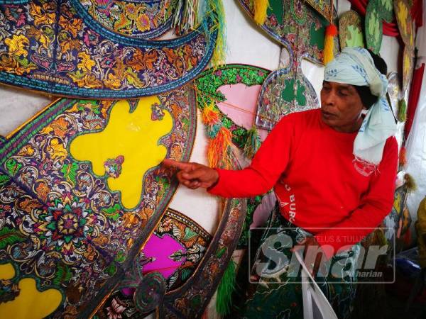 Antara wau yang dihasilkan untuk pameran serta tempahan.