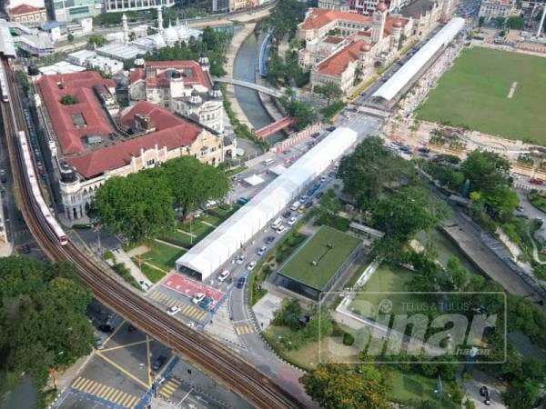 Kedudukan kanopi berbumbung yang menempatkan 344 petak bazar di Jalan Raja sepanjang Ramadan tahun ini.
