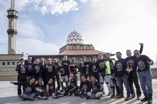 
Singgah solat di Masjid Al Hussain, Kuala Perlis.
