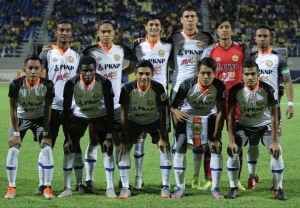 Pasukan PKNP FC tetap jalani latihan sepanjang Ramadan ini.- Foto: PKNP FC