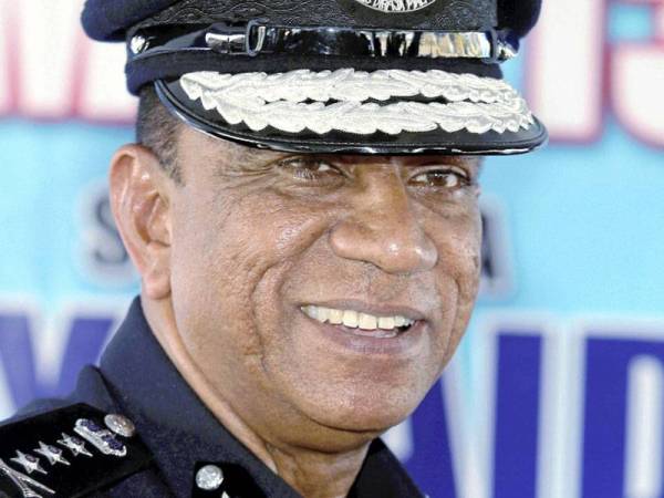 Ketua Polis Johor, Datuk Mohd Khalil kader Mohd