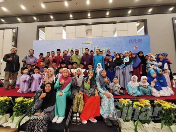 Kira-kira 80 anak-anak yatim dan asnaf diraikan dalam Majlis Iftar KDEB Waste Management 2019.