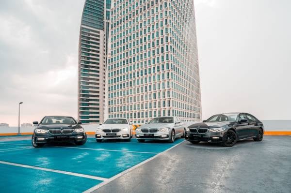 
Barisan model 5 Series G30.