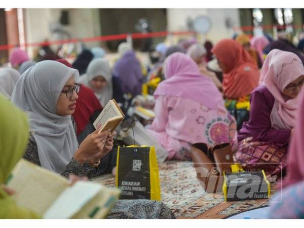 Program Pembudayaan al-Quran: Hasil 2019 #QuranHour anjuran PERKIS Kuala Lumpur dengan kerjasama Jabatan Khidmat Korporat LHDN di Masjid Wilayah Persekutuan hari ini.
Foto: SHARIFUDIN ABDUL RAHIM