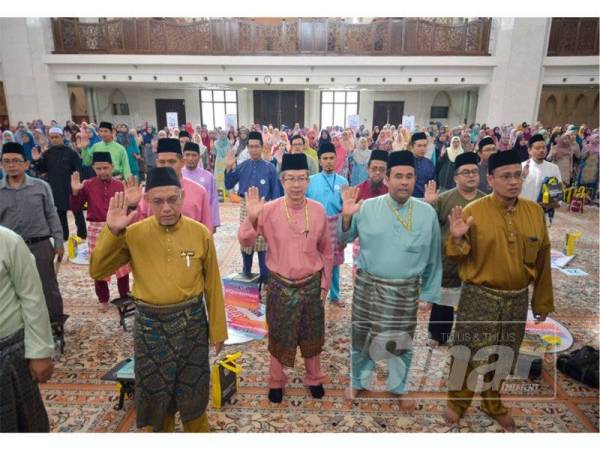 Program Pembudayaan al-Quran: Hasil 2019 #QuranHour anjuran PERKIS Kuala Lumpur dengan kerjasama Jabatan Khidmat Korporat LHDN di Masjid Wilayah Persekutuan hari ini.
Foto: SHARIFUDIN ABDUL RAHIM