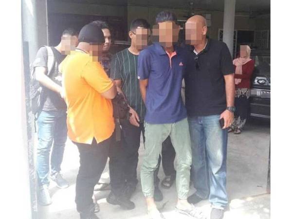 Suspek dipercayai terlibat dalam kumpulan pengganas Daesh ditahan, kelmarin.