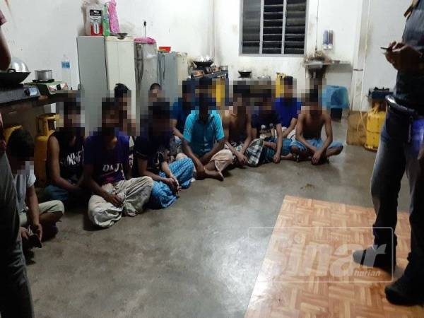 Pemeriksaan dilakukan di Taman Pinji Mewah selepas menerima aduan penduduk setempat.