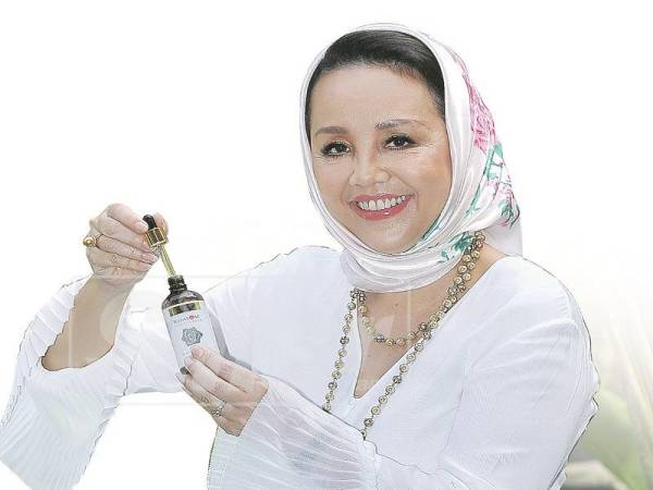 Hajar bersama produk serum yang mendapat sambutan memberangsangkan.