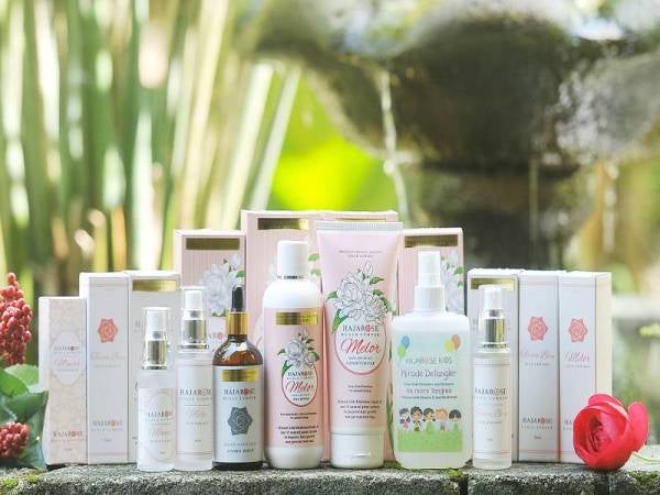 Produk penjagaan dan kecantikan rambut Hajarose.