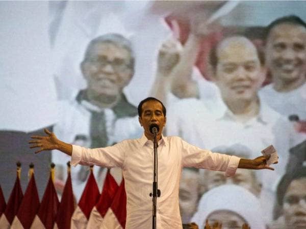 Presiden Jokowi berjaya kekal jawatan untuk penggal kedua.