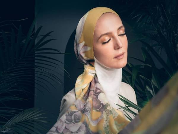 TudungPeople menyerlahkan keanggunan wanita.