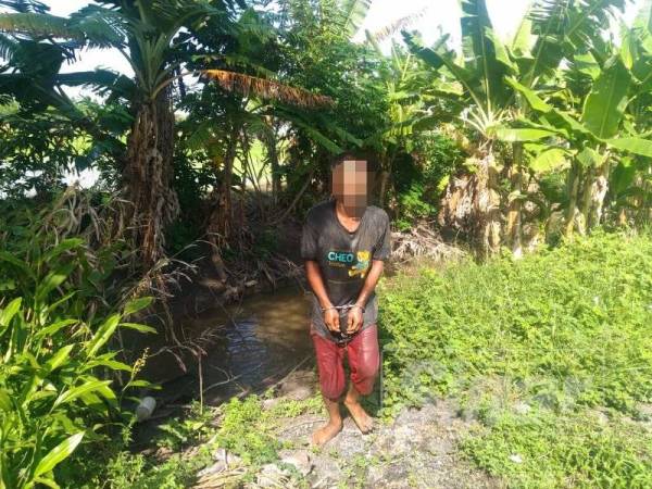 Lelaki yang melarikan diri meninggalkan anaknya ketika serbuan di rumahnya di Kampung Gelam 2.