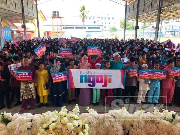 Barisan yang menjayakan Wolrd Kids #QuranHour di Kelantan.