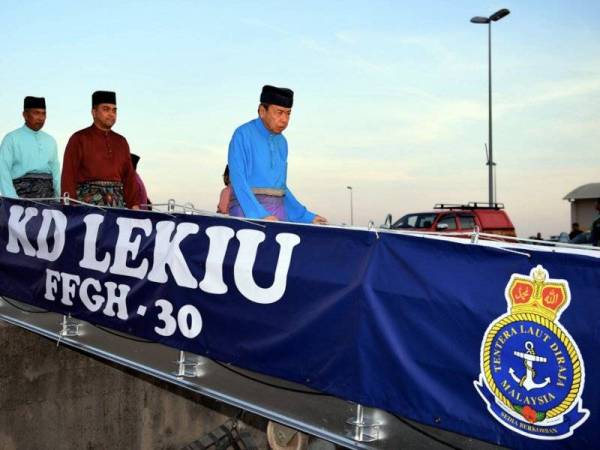 Sultan Selangor berkenan berbuka puasa bersama warga TLDM