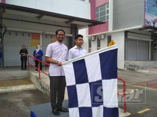 Sheikh Umar menyempurnakan perasmian program semalam.