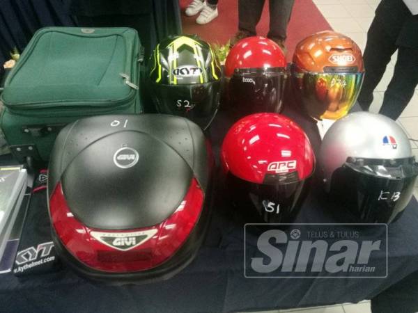 Sebahagian barang disyaki hasil jenayah Geng Syed Savanna yang berjaya dirampas susulan tertangkapnya tiga individu di Dengkil, Sepang, sejak 17 Mei lalu.