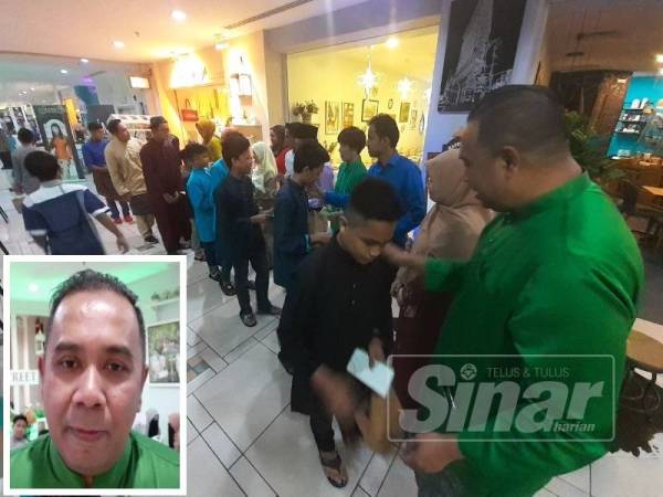 Seramai 40 anak-anak yatim ini menerima sumbangan duit raya pada Majlis Berbuka Puasa Jamila Street bersama beberapa penganjur di Shah Alam Convention City (SACC) Mall di sini semalam. (Gambar kecil: Shahidan)
