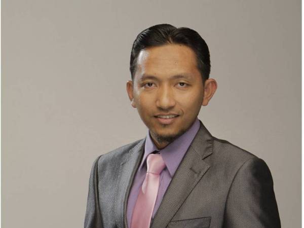 USTAZ ABD RAZAK MUTHALIB