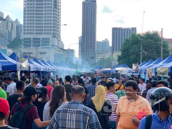 Pelanggaran sampel dikenal pasti hasil pemeriksaan ke atas 3,591 peniaga bazar Ramadan bawah program pemantauan makanan di bazar Ramadan.