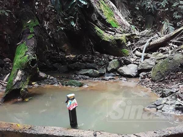 Orang Asli Kuala Koh Bergantung Kepada Sumber Air Tandak.