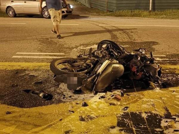 Keadaan motosikal mangsa.