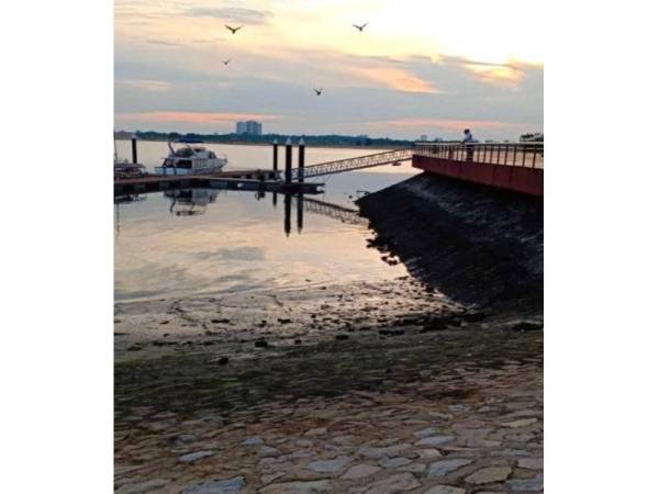 Lokasi di mana mayat wanita berusia 26 tahun itu ditemui.