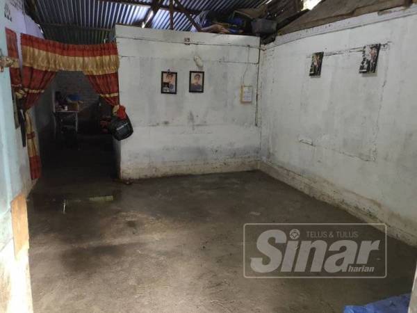 Keadaan rumah mangsa banjir di sekitar Changkat Jong yang sudah dibersihkan.