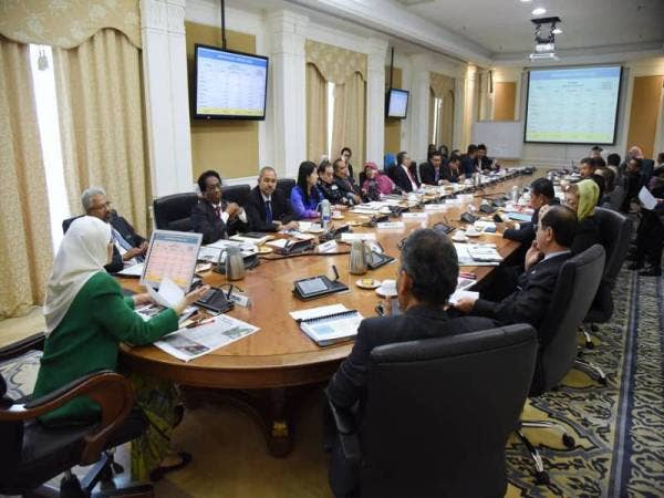 Gambar yang dikongsikan Wan Azizah di laman mikro Twitter miliknya hari ini.