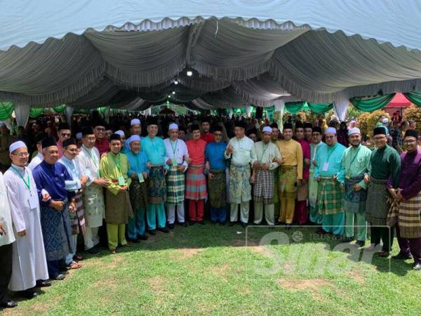 Barisan kepimpinan tertinggi Pas dan UMNO di majlis yang diadakan di PUTIK hari ini.