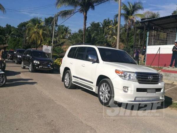 Ketibaan TPM di Pusat Operasi di pejabat Ladang Aring 10 di sini pagi ini.