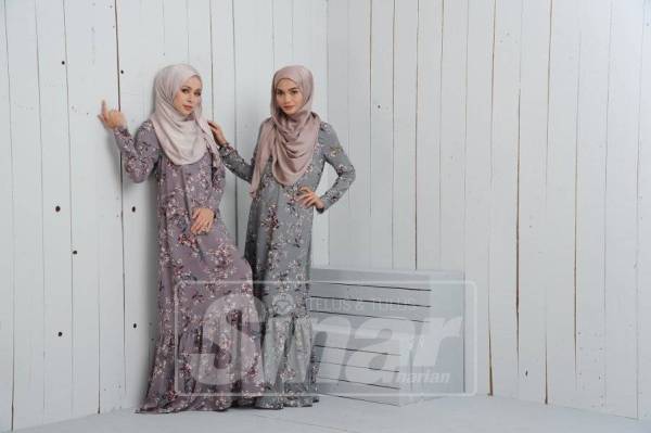 FABRIK flora yang simple dan nuansa pastel biasanya menjadi pilihan utama kaum wanita.