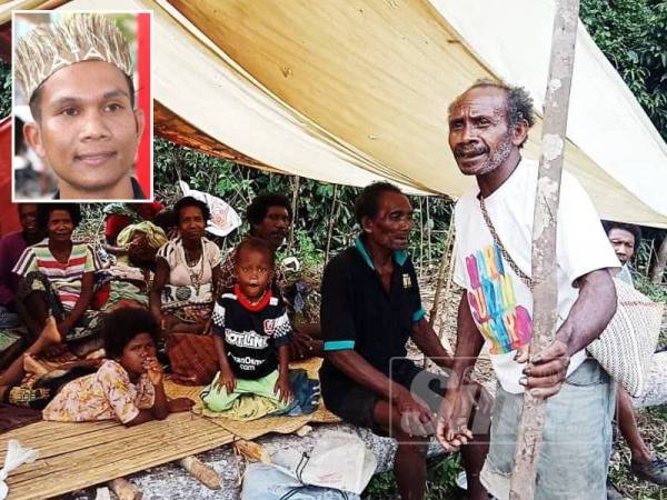 Sejak puluhan tahun, masyarakat orang asli Bateq hidup aman damai tanpa gangguan sebarang penyakit. Gambar kecil: Nasir Dolah