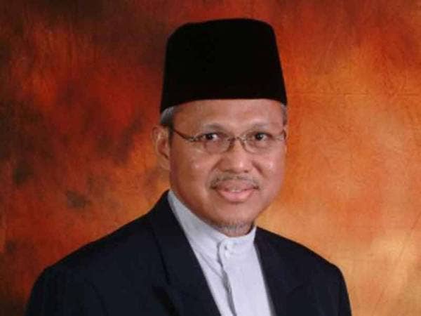 Datuk Mohd Tamyes Abd Wahid