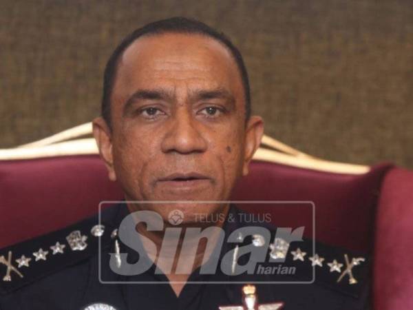 Mohd Khalil Kader Mohd 