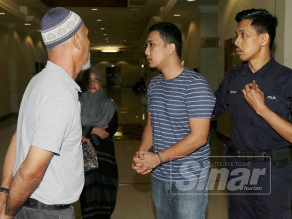 Seorang penggangur mengaku tidak bersalah atas enam pertuduhan mengeluarkan wang simpanan milik ibunya tanpa kebenaran sejak November tahun lalu.
