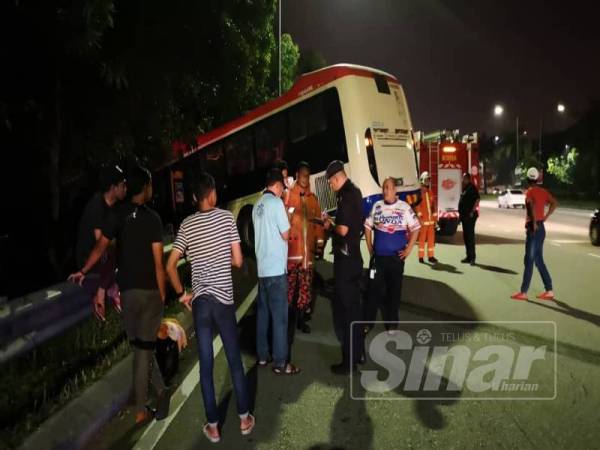 Pihak berkuasa ke lokasi kejadian sebaik dimaklumkan kejadian.