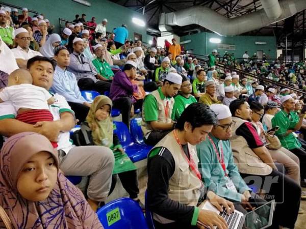 Suasana di Stadium Sukpa hari terakhir Muktamar Tahunan Pas kali ke 65 hari ini. - Foto Sinar Harian/ ASRIL ASWANDI SHUKOR