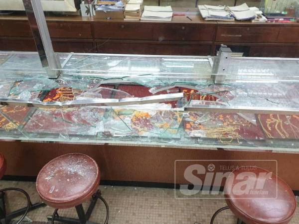 Polis Buru Dua Lelaki Bantu Siasatan Kes Samun Kedai Emas