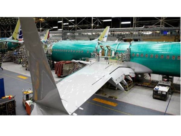 Pesawat 737 Max digantung operasi sejak Mac lalu.