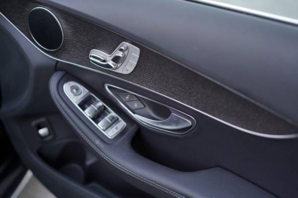 DILENGKAPI dengan kemasan luaran dan dalaman AMG Line.