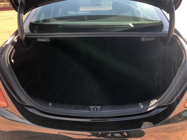 RUANG simpanan barang cukup luas sesuai untuk yang mereka yang berkeluarga.