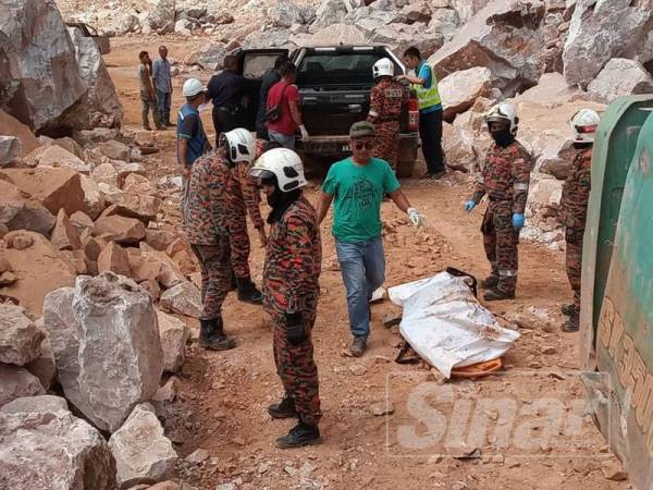 Mangsa yang mengendalikan jengkaut ditemui maut selepas dihempap bongkah batu kuari hari ini.