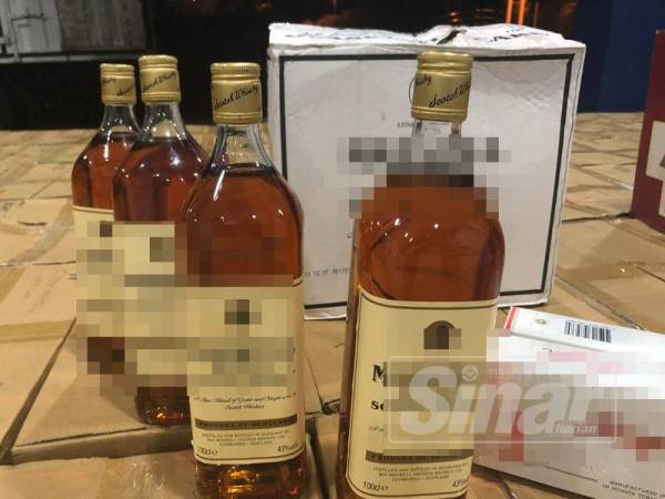 Antara rampasan arak tidak bercukai yang dirampas pihak PGA dalam tempoh enam bulan ini. 