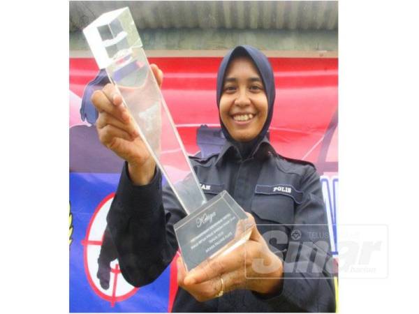 Nornadiah Syarah menduduki tempat ketiga dalam acara Falling Plate dalam Ujian Kemahiran Menembak Pasir Mas 2019.