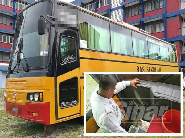 Anggota polis Cawangan Trafik, Mohamad Yuskarfi Abdullah melihat lantai bas yang meragut nyawa murid SK Tok Bok.