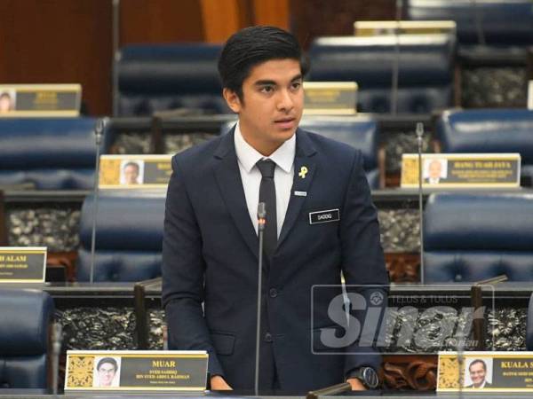 Menteri Belia dan Sukan, Syed Saddiq Syed Abdul Rahman ketika bercakap pada sidang Dewan Rakyat di Parlimen hari ini. - FOTO SHARIFUDIN ABDUL RAHIM