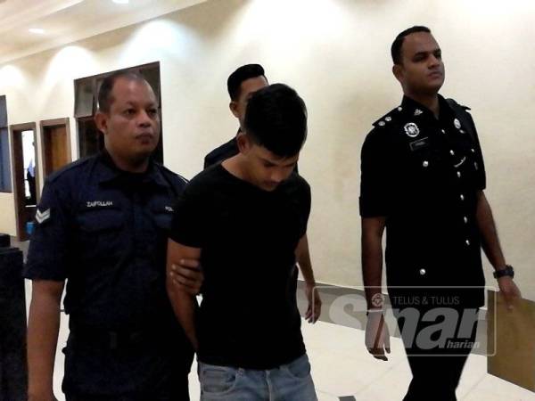 Pemandu e-hailing dipenjara 24 tahun 4 bulan dan sembilan sebatan selepas mengaku bersalah di Mahkamah Sesyen di sini, hari ini, atas sembilan pertuduhan melakukan samun bersenjata antara Mei hingga Jun lalu.