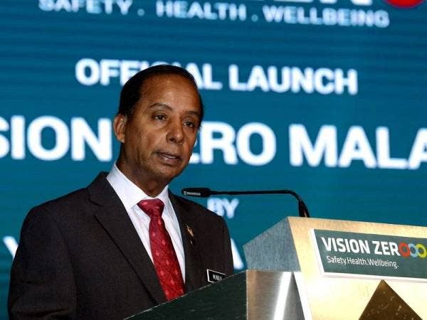 Menteri Sumber Manusia M. Kula Segaran berucap pada Majlis Pelancaran Vision Zero Malaysia 2019 di Pusat Konvensyen Antarabangsa Putrajaya hari ini. Foto: Bernama