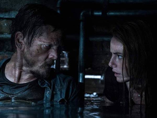 Antara babak dalam filem Crawl